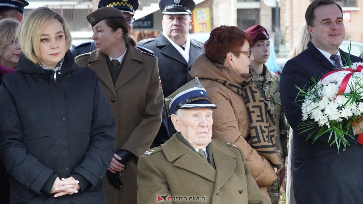 Narodowy Dzień Pamięci Żołnierzy Wyklętych - uroczystości pod pomnikiem Ofiar Terroru Komunistycznego [01.03.2025] - zdjęcie #137 - eOstroleka.pl
