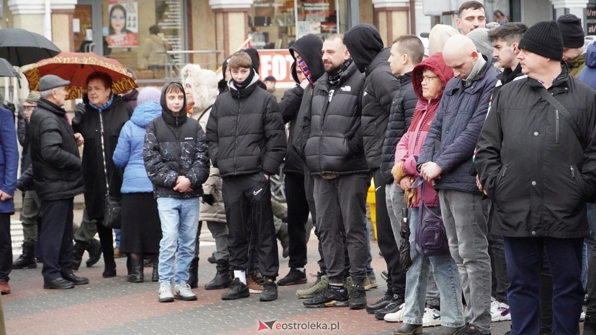 Narodowy Dzień Pamięci Żołnierzy Wyklętych - uroczystości pod pomnikiem Ofiar Terroru Komunistycznego [01.03.2025] - zdjęcie #126 - eOstroleka.pl
