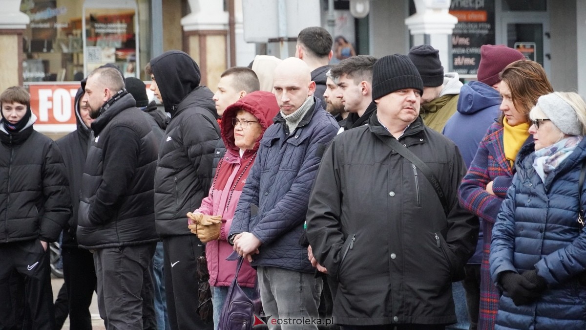 Narodowy Dzień Pamięci Żołnierzy Wyklętych - uroczystości pod pomnikiem Ofiar Terroru Komunistycznego [01.03.2025] - zdjęcie #124 - eOstroleka.pl