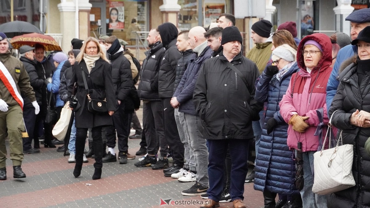 Narodowy Dzień Pamięci Żołnierzy Wyklętych - uroczystości pod pomnikiem Ofiar Terroru Komunistycznego [01.03.2025] - zdjęcie #116 - eOstroleka.pl