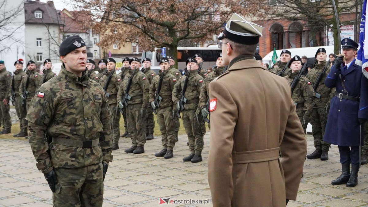 Narodowy Dzień Pamięci Żołnierzy Wyklętych - uroczystości pod pomnikiem Ofiar Terroru Komunistycznego [01.03.2025] - zdjęcie #115 - eOstroleka.pl