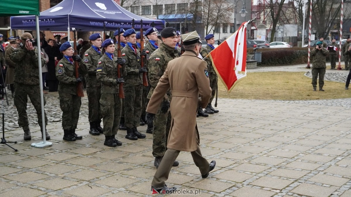 Narodowy Dzień Pamięci Żołnierzy Wyklętych - uroczystości pod pomnikiem Ofiar Terroru Komunistycznego [01.03.2025] - zdjęcie #112 - eOstroleka.pl