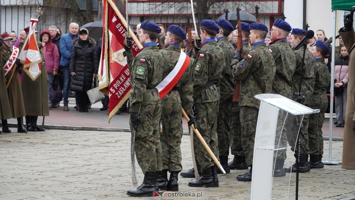 Narodowy Dzień Pamięci Żołnierzy Wyklętych - uroczystości pod pomnikiem Ofiar Terroru Komunistycznego [01.03.2025] - zdjęcie #95 - eOstroleka.pl