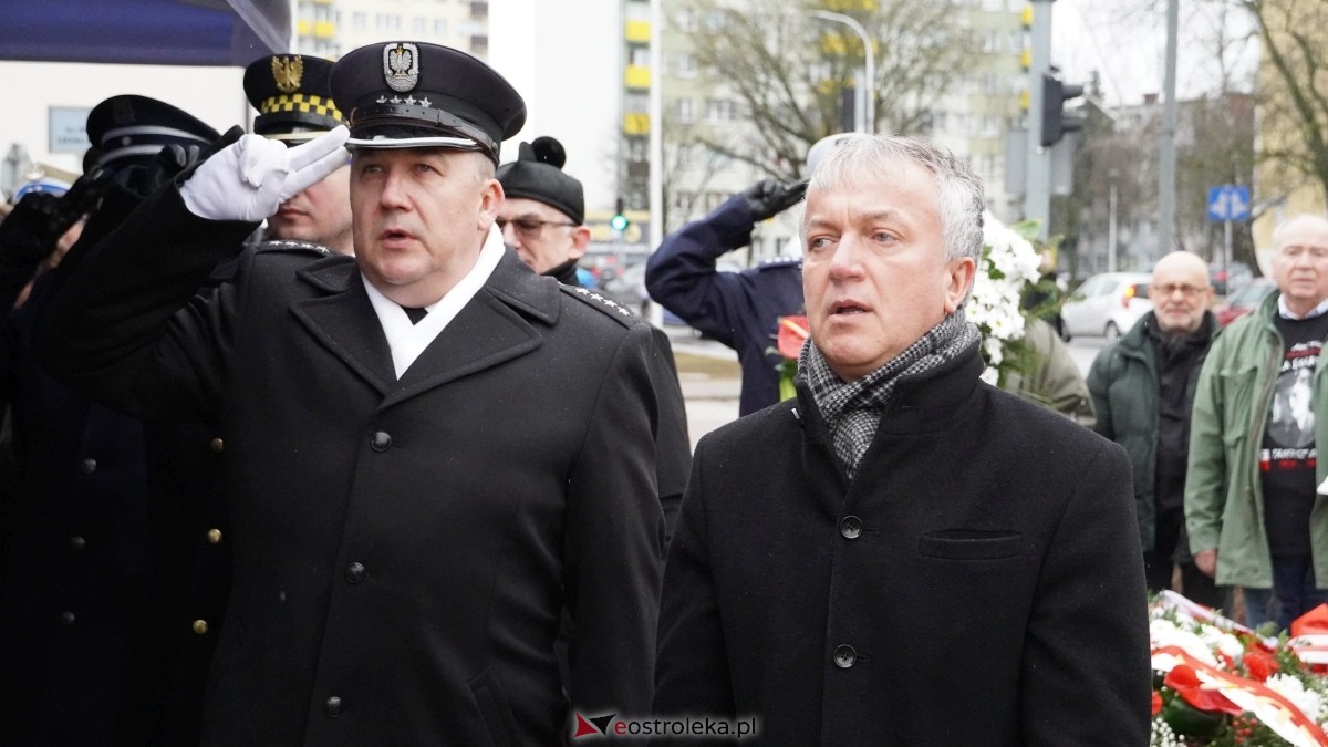 Narodowy Dzień Pamięci Żołnierzy Wyklętych - uroczystości pod pomnikiem Ofiar Terroru Komunistycznego [01.03.2025] - zdjęcie #88 - eOstroleka.pl