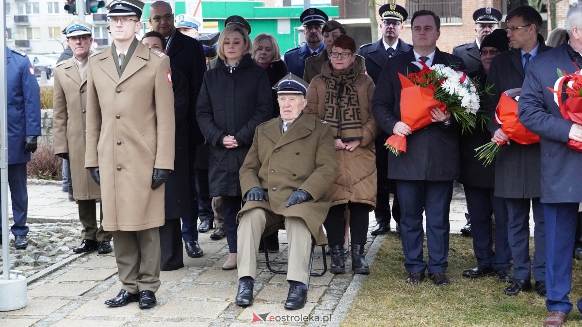 Narodowy Dzień Pamięci Żołnierzy Wyklętych - uroczystości pod pomnikiem Ofiar Terroru Komunistycznego [01.03.2025] - zdjęcie #82 - eOstroleka.pl