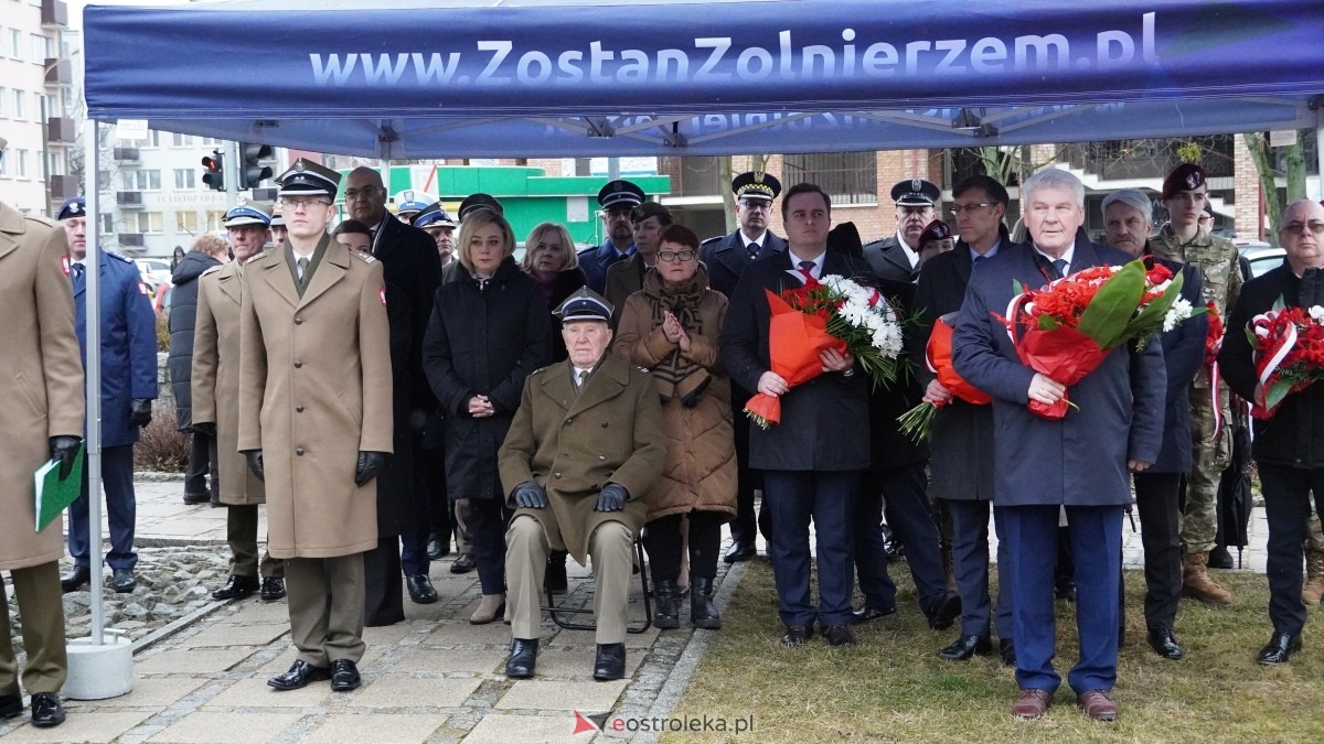 Narodowy Dzień Pamięci Żołnierzy Wyklętych - uroczystości pod pomnikiem Ofiar Terroru Komunistycznego [01.03.2025] - zdjęcie #80 - eOstroleka.pl