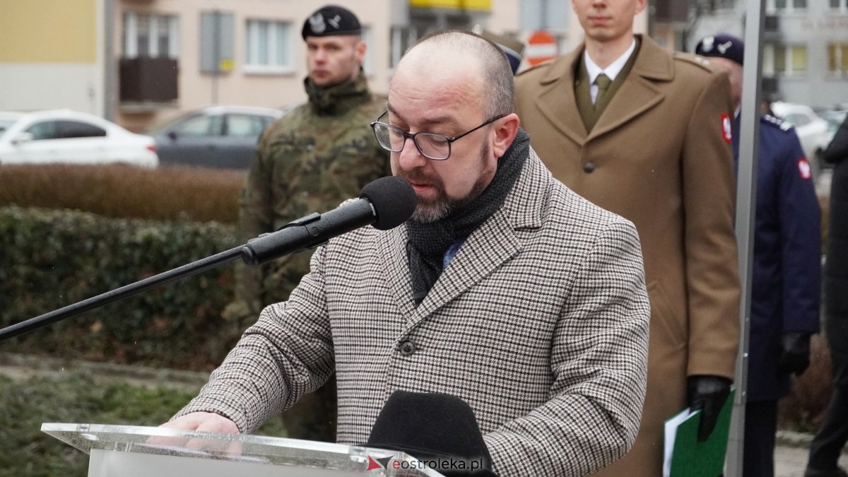 Narodowy Dzień Pamięci Żołnierzy Wyklętych - uroczystości pod pomnikiem Ofiar Terroru Komunistycznego [01.03.2025] - zdjęcie #78 - eOstroleka.pl