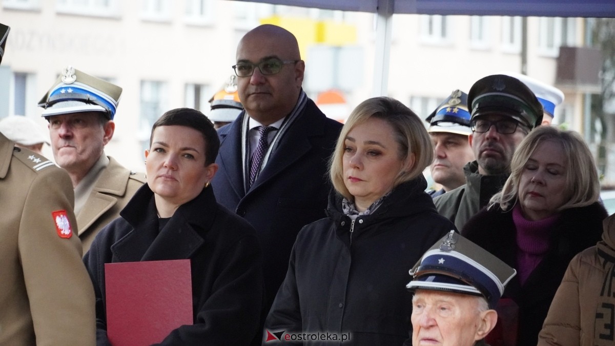 Narodowy Dzień Pamięci Żołnierzy Wyklętych - uroczystości pod pomnikiem Ofiar Terroru Komunistycznego [01.03.2025] - zdjęcie #76 - eOstroleka.pl