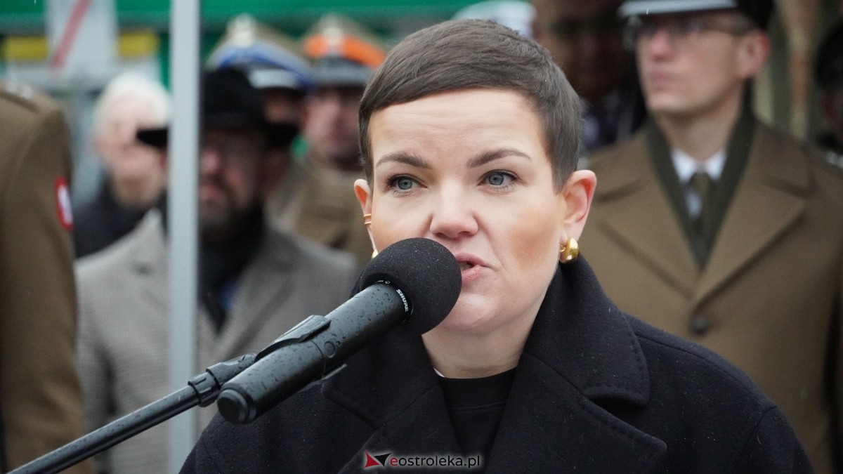 Narodowy Dzień Pamięci Żołnierzy Wyklętych - uroczystości pod pomnikiem Ofiar Terroru Komunistycznego [01.03.2025] - zdjęcie #68 - eOstroleka.pl