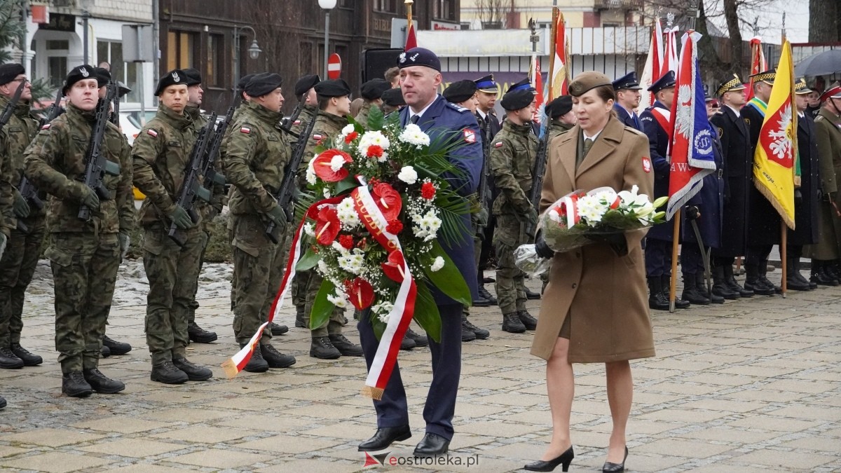 Narodowy Dzień Pamięci Żołnierzy Wyklętych - uroczystości pod pomnikiem Ofiar Terroru Komunistycznego [01.03.2025] - zdjęcie #26 - eOstroleka.pl
