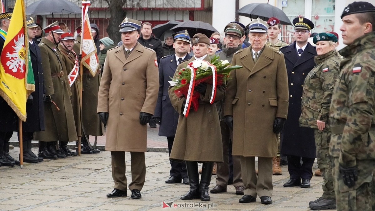 Narodowy Dzień Pamięci Żołnierzy Wyklętych - uroczystości pod pomnikiem Ofiar Terroru Komunistycznego [01.03.2025] - zdjęcie #22 - eOstroleka.pl