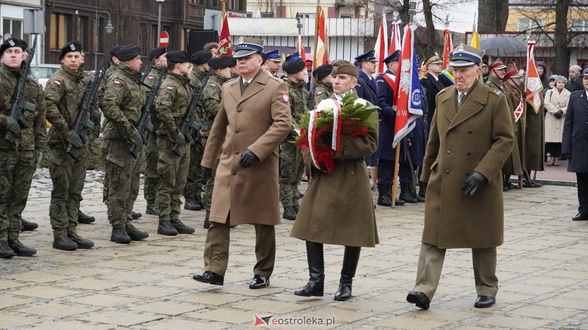 Narodowy Dzień Pamięci Żołnierzy Wyklętych - uroczystości pod pomnikiem Ofiar Terroru Komunistycznego [01.03.2025] - zdjęcie #21 - eOstroleka.pl