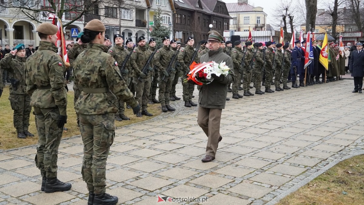 Narodowy Dzień Pamięci Żołnierzy Wyklętych - uroczystości pod pomnikiem Ofiar Terroru Komunistycznego [01.03.2025] - zdjęcie #17 - eOstroleka.pl