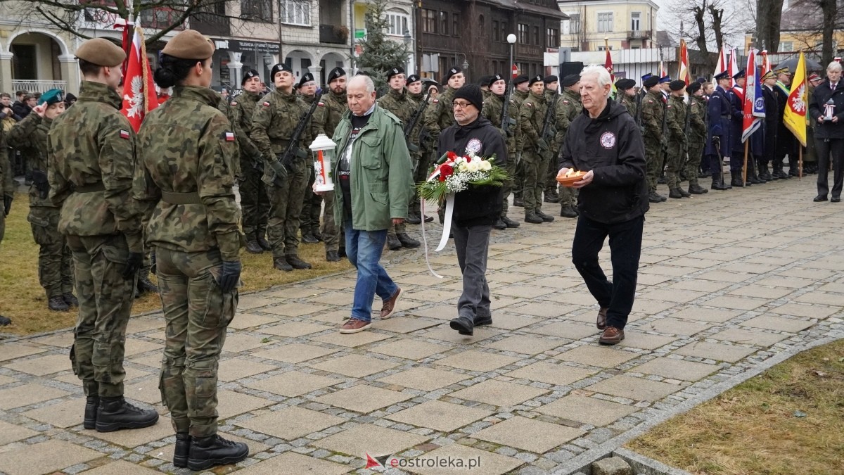 Narodowy Dzień Pamięci Żołnierzy Wyklętych - uroczystości pod pomnikiem Ofiar Terroru Komunistycznego [01.03.2025] - zdjęcie #5 - eOstroleka.pl