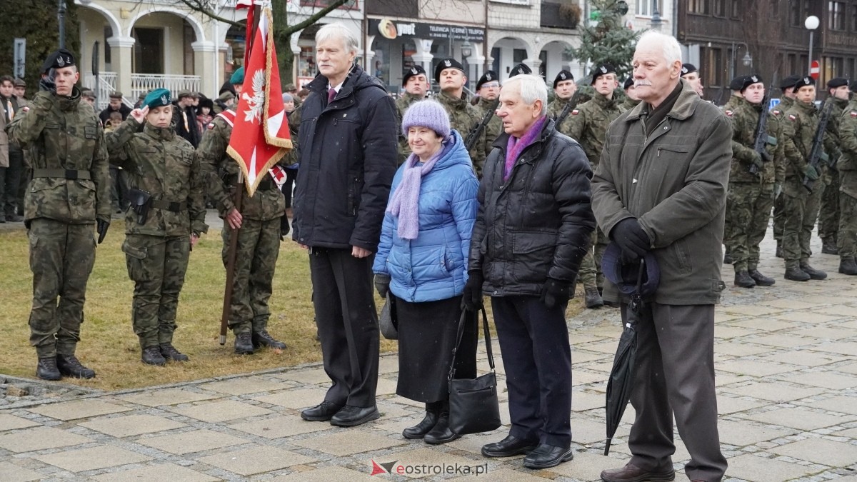 Narodowy Dzień Pamięci Żołnierzy Wyklętych - uroczystości pod pomnikiem Ofiar Terroru Komunistycznego [01.03.2025] - zdjęcie #3 - eOstroleka.pl
