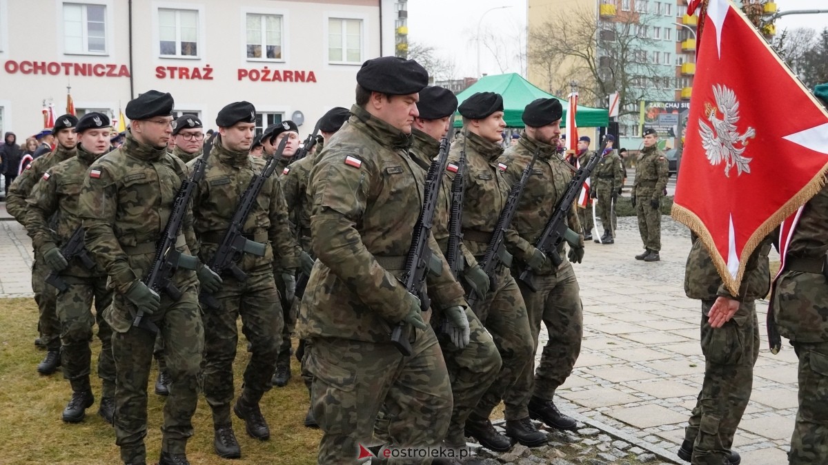 Narodowy Dzień Pamięci Żołnierzy Wyklętych - uroczystości pod pomnikiem Ofiar Terroru Komunistycznego [01.03.2025] - zdjęcie #69 - eOstroleka.pl