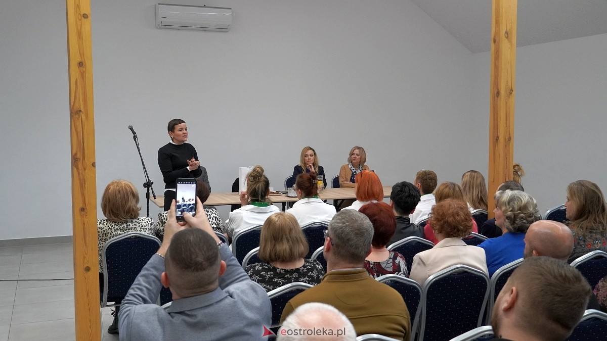Wiceminister Kultury na spotkaniu w Rzekuniu [01.03.2025] - zdjęcie #8 - eOstroleka.pl