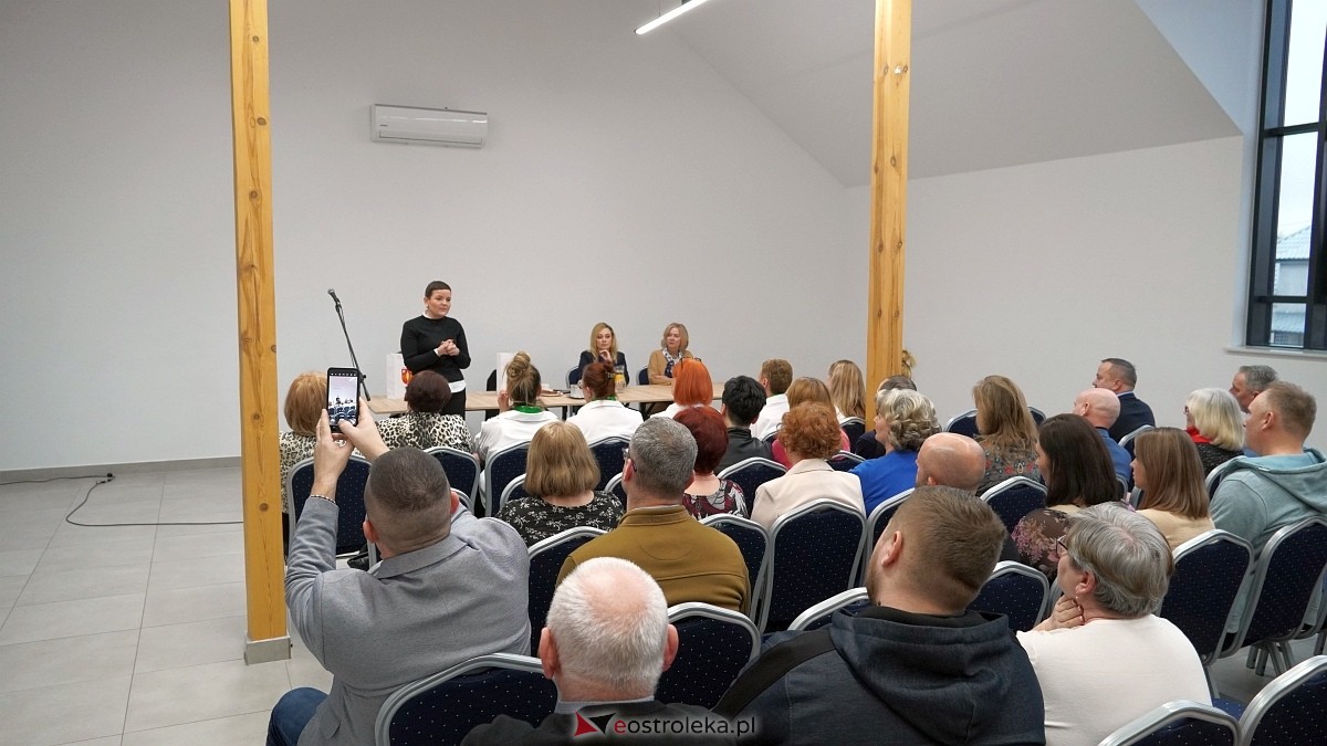 Wiceminister Kultury na spotkaniu w Rzekuniu [01.03.2025] - zdjęcie #7 - eOstroleka.pl