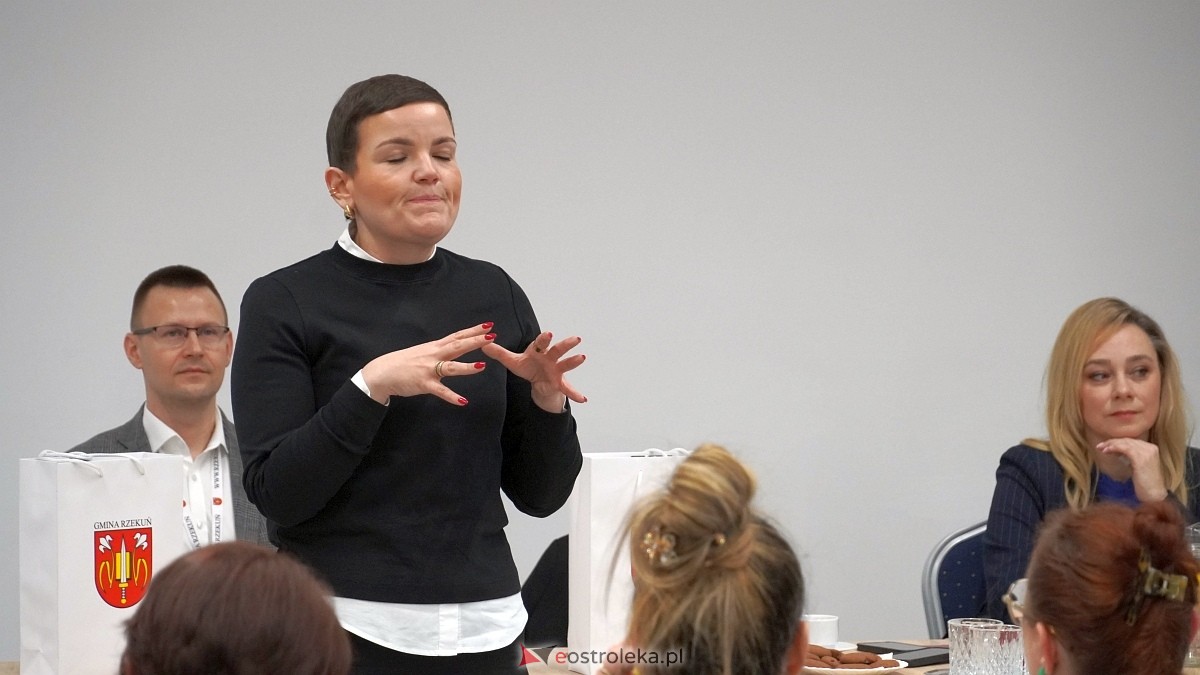 Wiceminister Kultury na spotkaniu w Rzekuniu [01.03.2025] - zdjęcie #3 - eOstroleka.pl