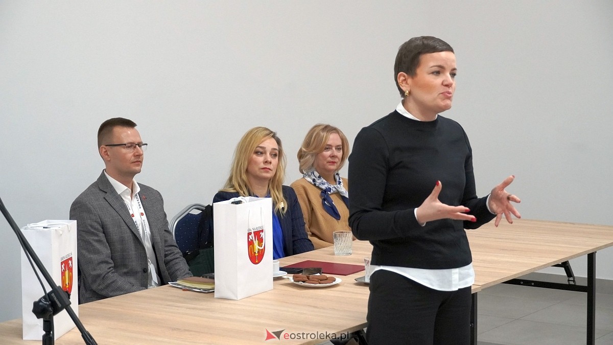 Wiceminister Kultury na spotkaniu w Rzekuniu [01.03.2025] - zdjęcie #2 - eOstroleka.pl