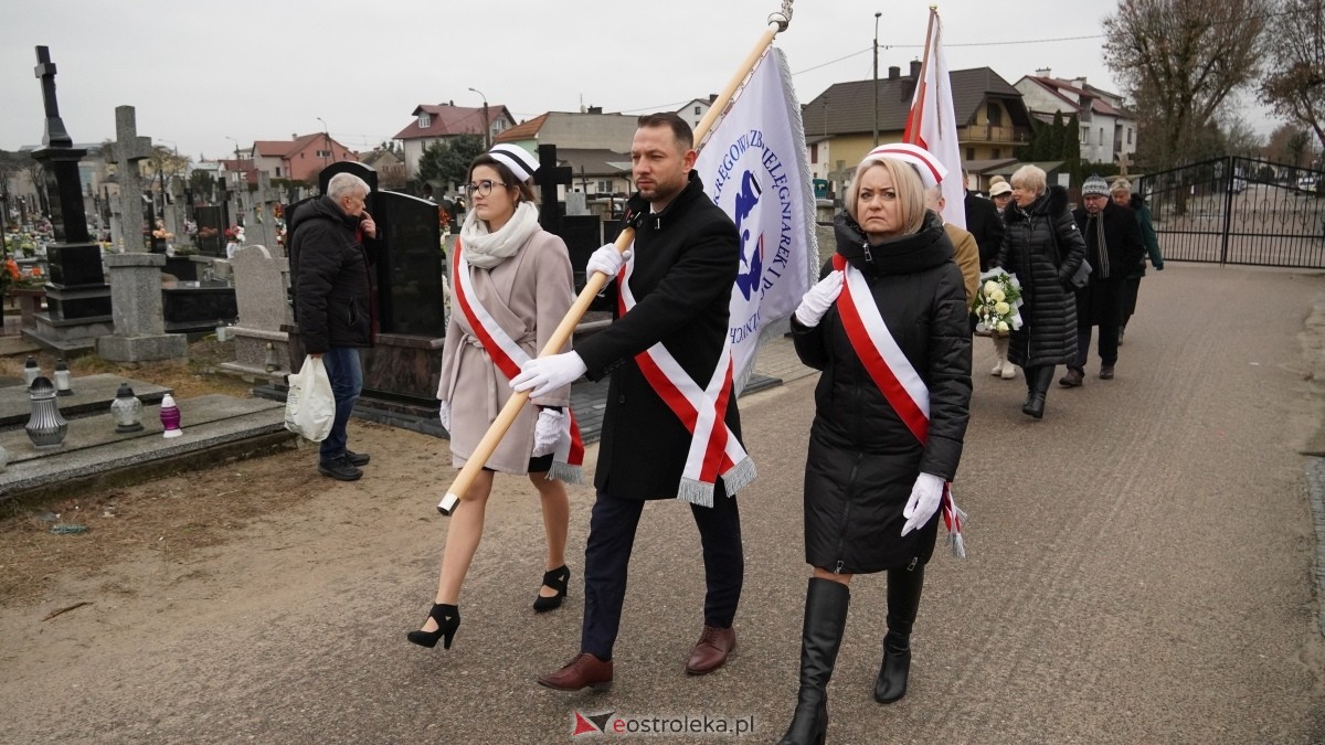 Uroczystość upamiętniająca pierwszą śp. Bronisławę Sawczyn [02.03.2025] - zdjęcie #37 - eOstroleka.pl