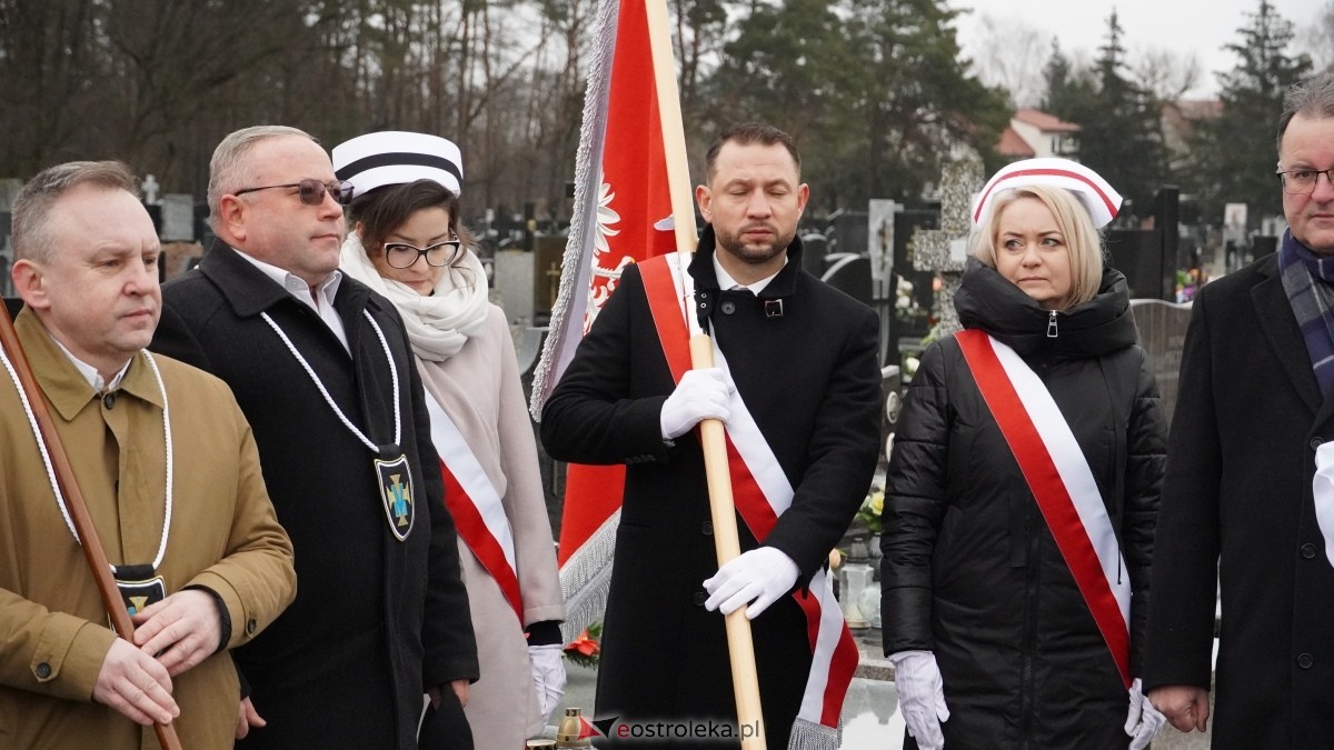 Uroczystość upamiętniająca pierwszą śp. Bronisławę Sawczyn [02.03.2025] - zdjęcie #28 - eOstroleka.pl