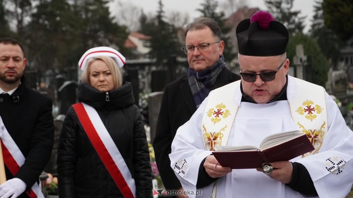 Uroczystość upamiętniająca pierwszą śp. Bronisławę Sawczyn [02.03.2025] - zdjęcie #25 - eOstroleka.pl