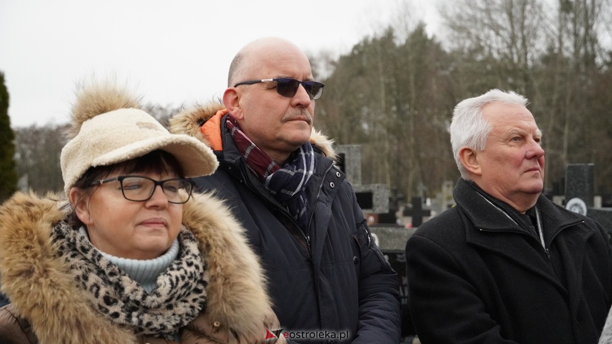 Uroczystość upamiętniająca pierwszą śp. Bronisławę Sawczyn [02.03.2025] - zdjęcie #21 - eOstroleka.pl