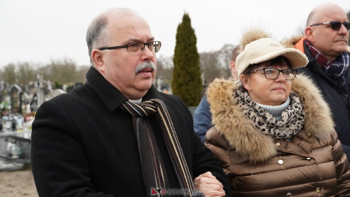 Uroczystość upamiętniająca pierwszą śp. Bronisławę Sawczyn [02.03.2025] - zdjęcie #20 - eOstroleka.pl