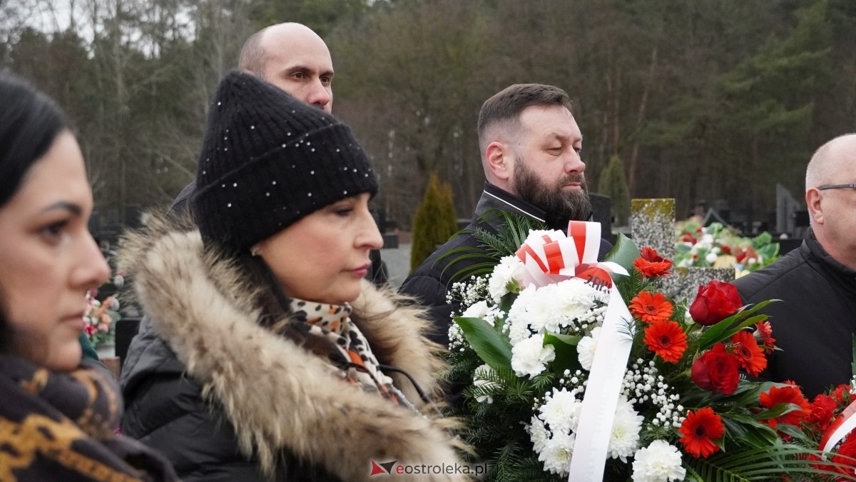 Uroczystość upamiętniająca pierwszą śp. Bronisławę Sawczyn [02.03.2025] - zdjęcie #17 - eOstroleka.pl