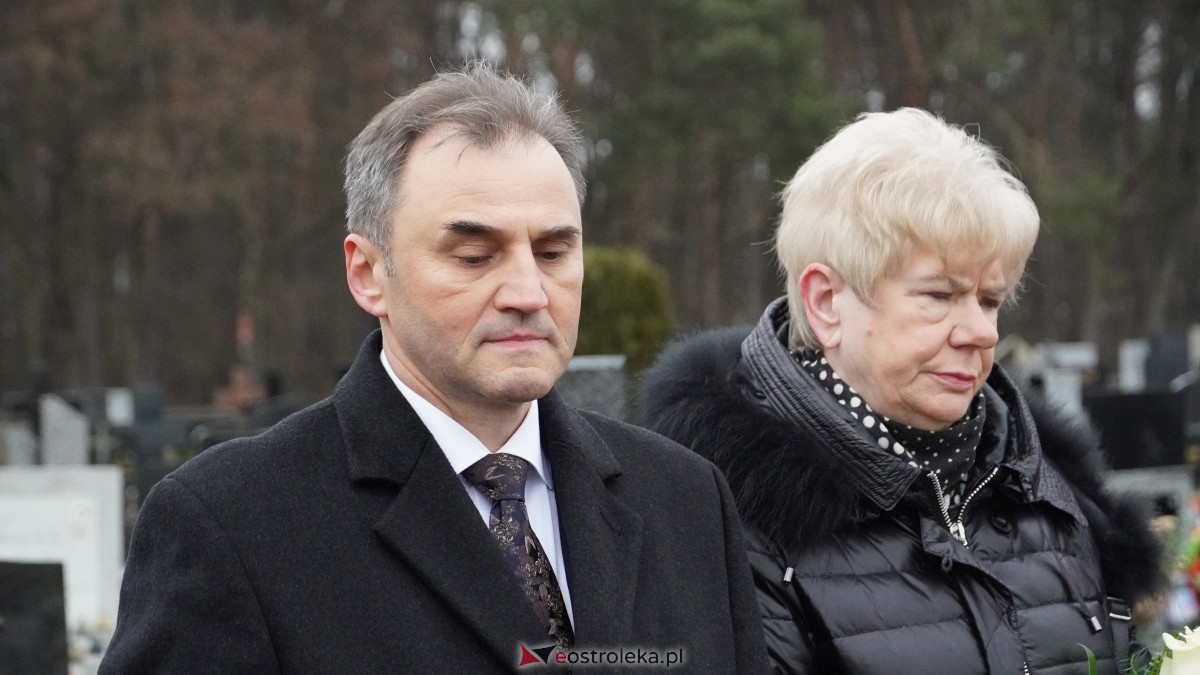 Uroczystość upamiętniająca pierwszą śp. Bronisławę Sawczyn [02.03.2025] - zdjęcie #9 - eOstroleka.pl