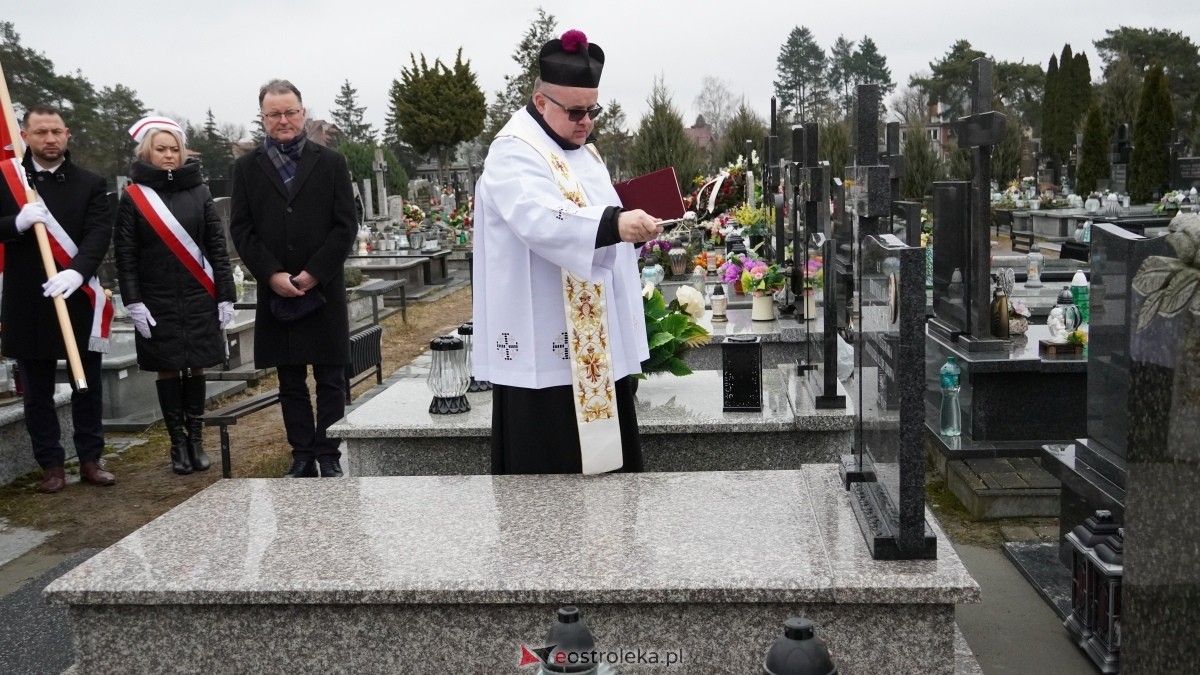 Uroczystość upamiętniająca pierwszą śp. Bronisławę Sawczyn [02.03.2025] - zdjęcie #6 - eOstroleka.pl