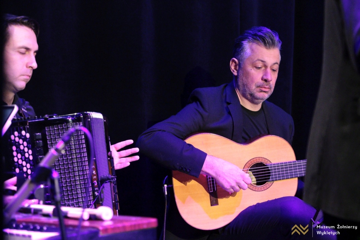 Koncert Kwiat biały olbrzyma [02.03.2025] - zdjęcie #31 - eOstroleka.pl
