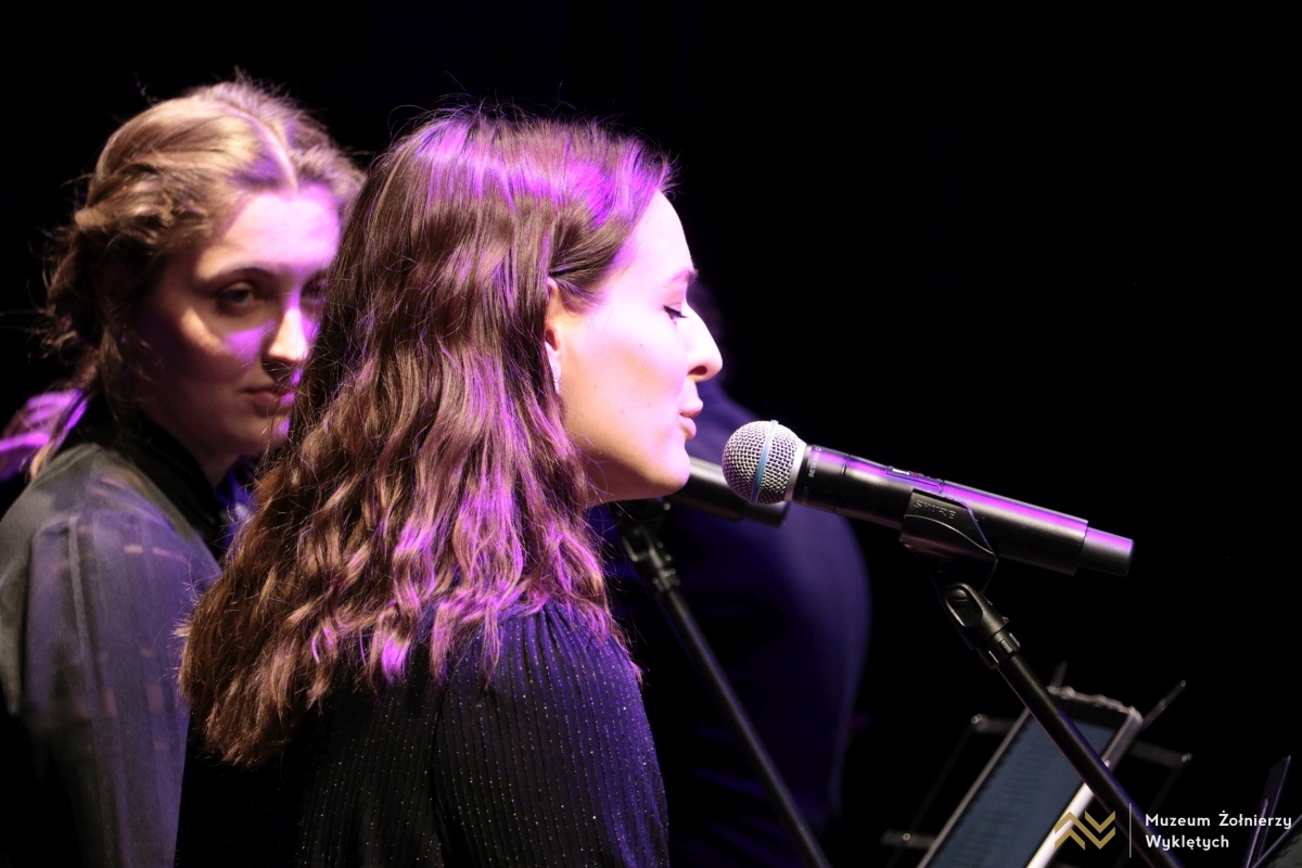 Koncert Kwiat biały olbrzyma [02.03.2025] - zdjęcie #27 - eOstroleka.pl
