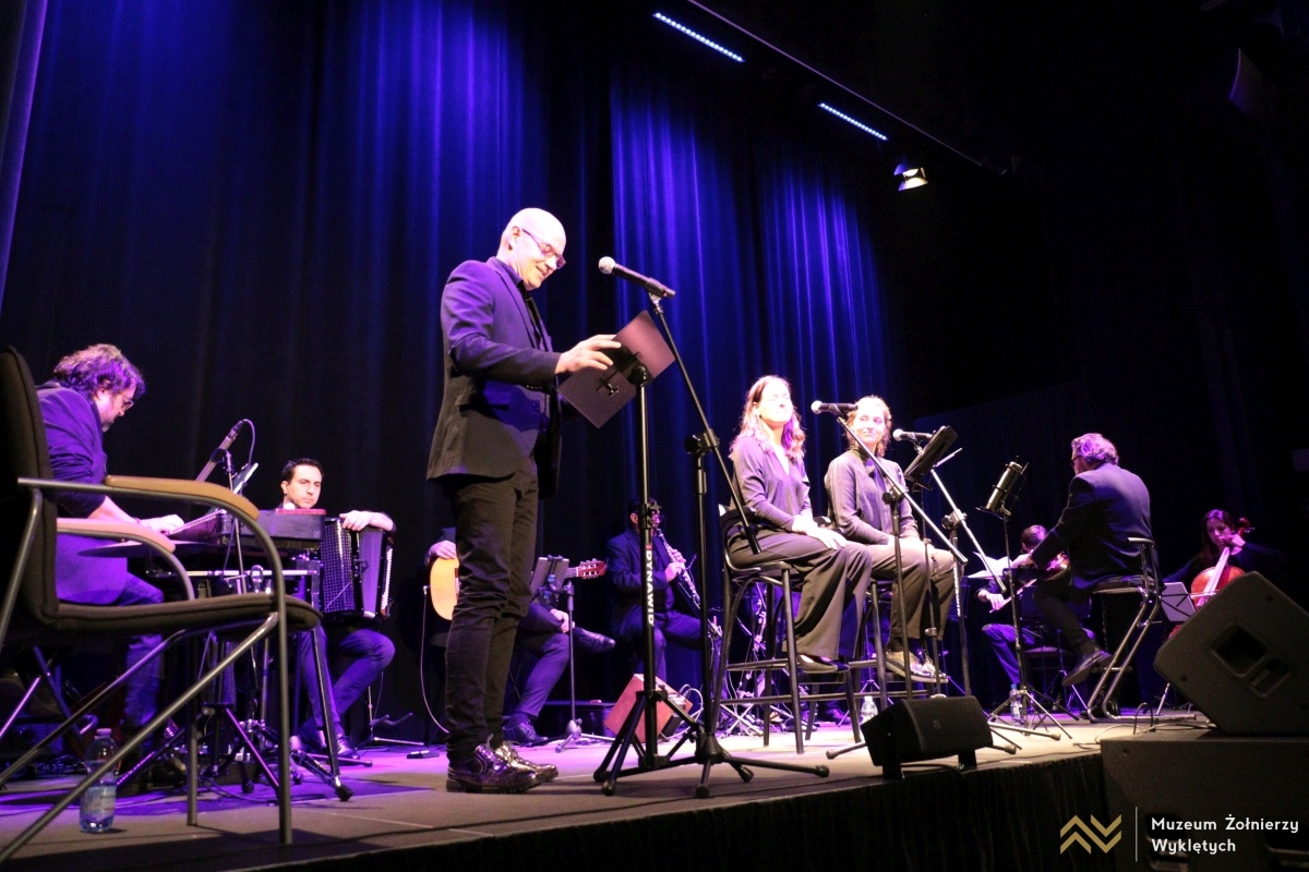 Koncert Kwiat biały olbrzyma [02.03.2025] - zdjęcie #22 - eOstroleka.pl