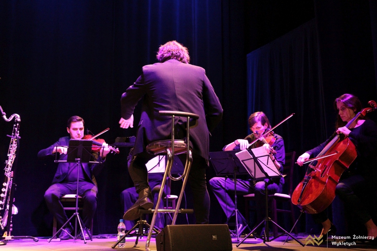 Koncert Kwiat biały olbrzyma [02.03.2025] - zdjęcie #21 - eOstroleka.pl