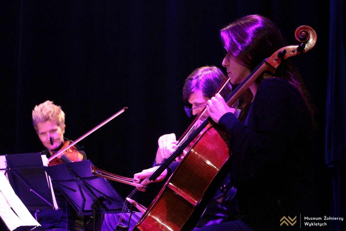 Koncert Kwiat biały olbrzyma [02.03.2025] - zdjęcie #20 - eOstroleka.pl