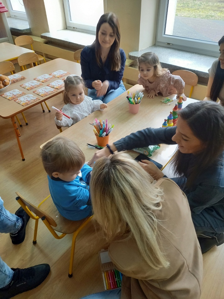 Dzień otwarty w Przedszkolu Miejskim nr 17 Kraina Misiów [27.02.2025] - zdjęcie #3 - eOstroleka.pl