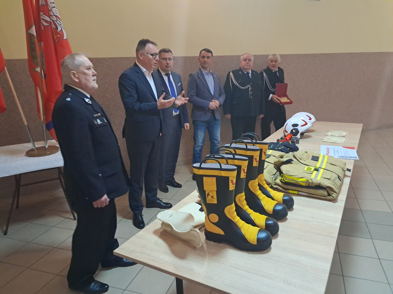 Strażacy z gminy Olszewo-Borki dzielą się wiedzą i podsumowują działania [01.03.2025]] - zdjęcie #11 - eOstroleka.pl
