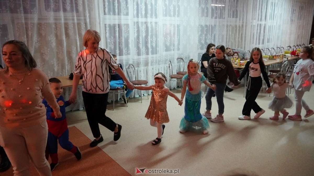 Bal karnawałowy na osiedlu Starosty Kosa [04.03.2025] - zdjęcie #48 - eOstroleka.pl