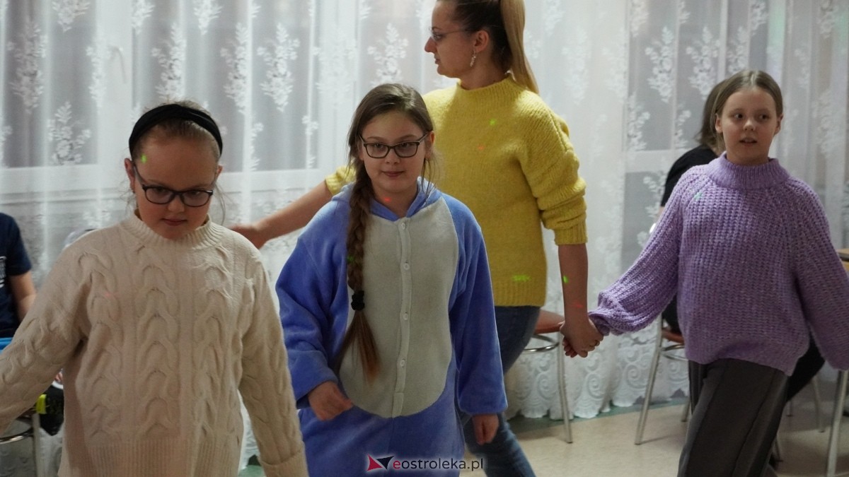 Bal karnawałowy na osiedlu Starosty Kosa [04.03.2025] - zdjęcie #46 - eOstroleka.pl