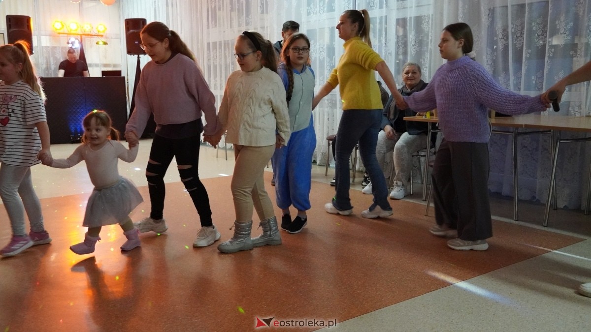 Bal karnawałowy na osiedlu Starosty Kosa [04.03.2025] - zdjęcie #34 - eOstroleka.pl