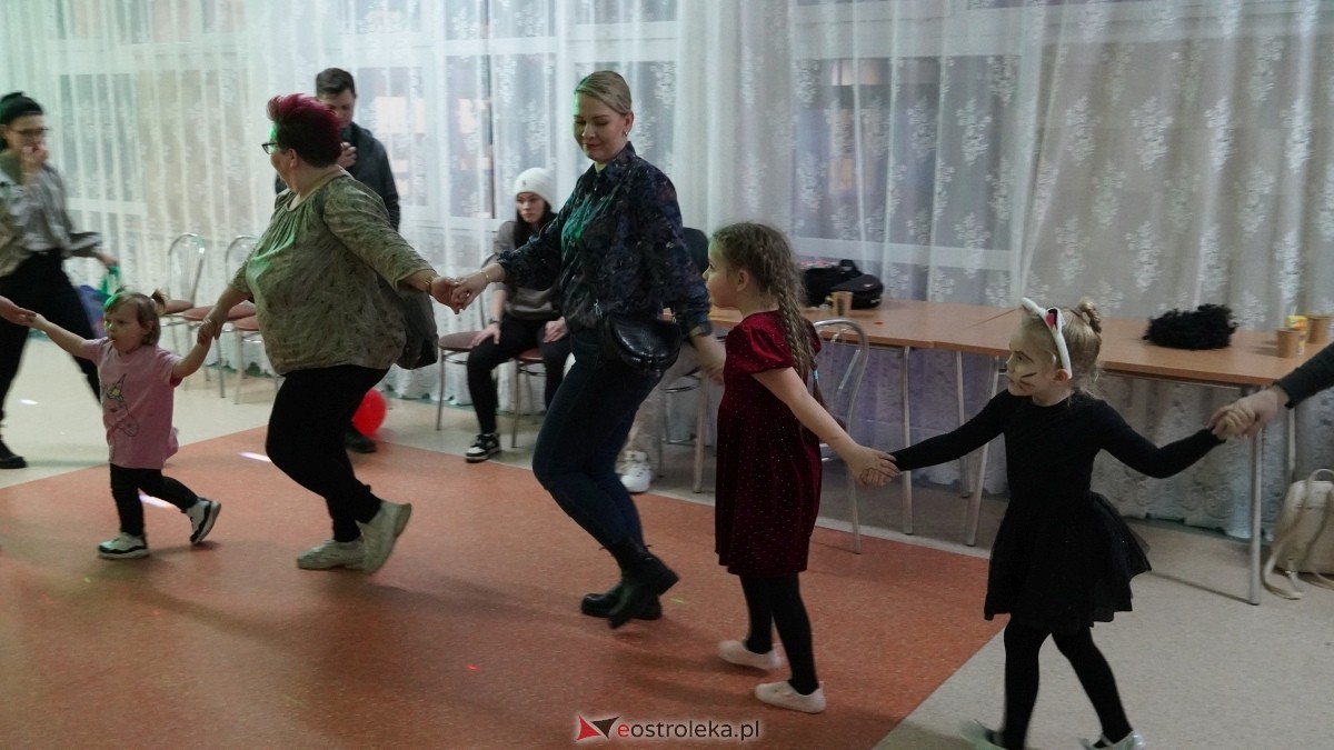 Bal karnawałowy na osiedlu Starosty Kosa [04.03.2025] - zdjęcie #33 - eOstroleka.pl