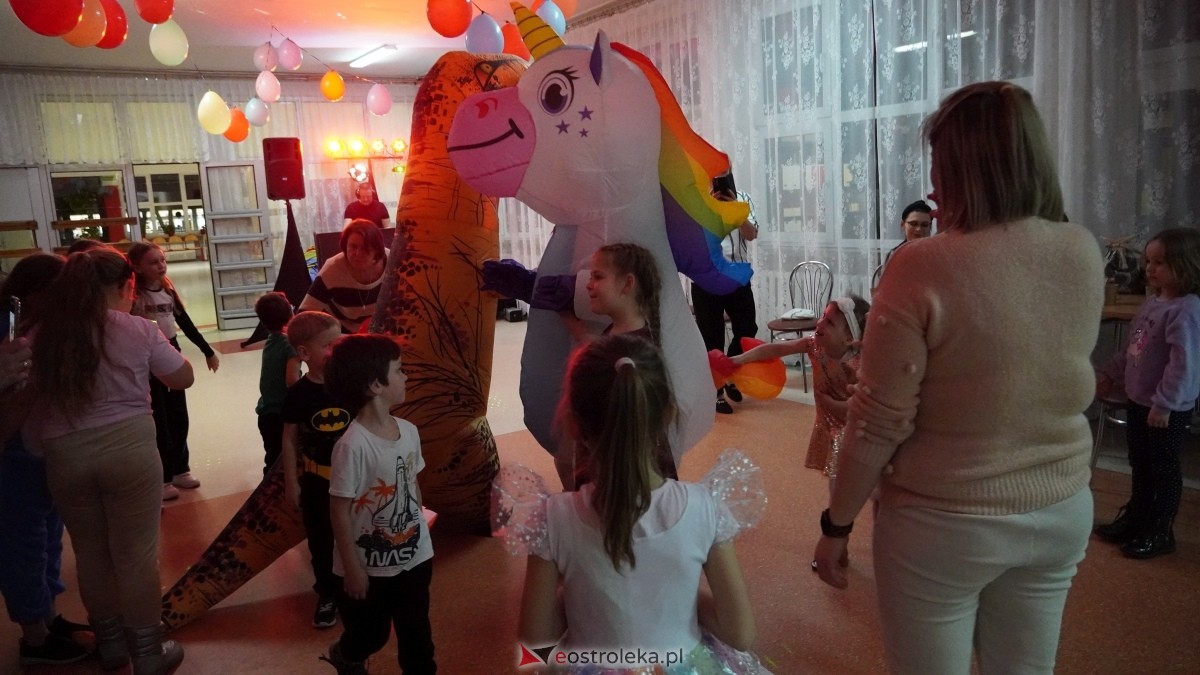 Bal karnawałowy na osiedlu Starosty Kosa [04.03.2025] - zdjęcie #8 - eOstroleka.pl