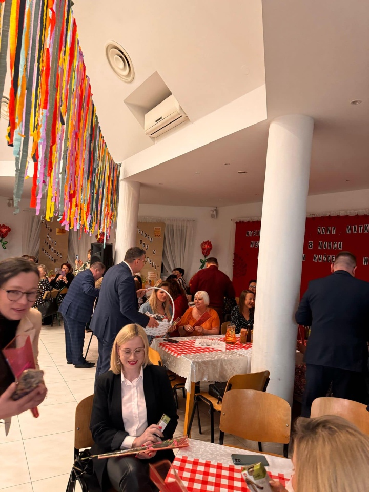 Gminny Dzień Kobiet Baranowo 2025 [02.03.2025] - zdjęcie #33 - eOstroleka.pl