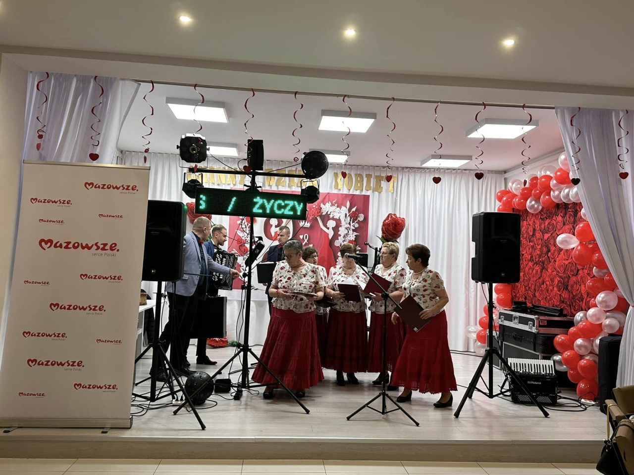 Gminny Dzień Kobiet Baranowo 2025 [02.03.2025] - zdjęcie #4 - eOstroleka.pl