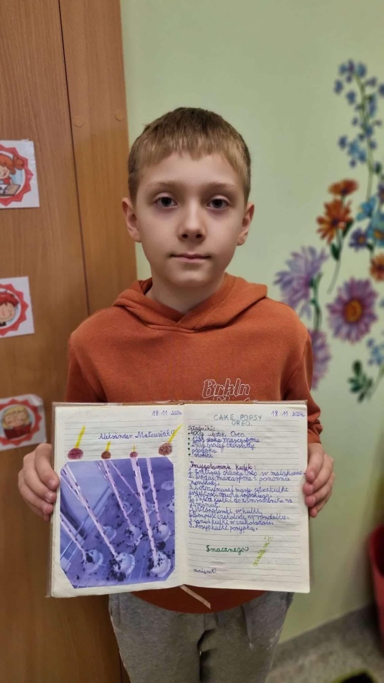 Książka kucharska uczniów SP 10 w Ostrołęce - zdjęcie #38 - eOstroleka.pl
