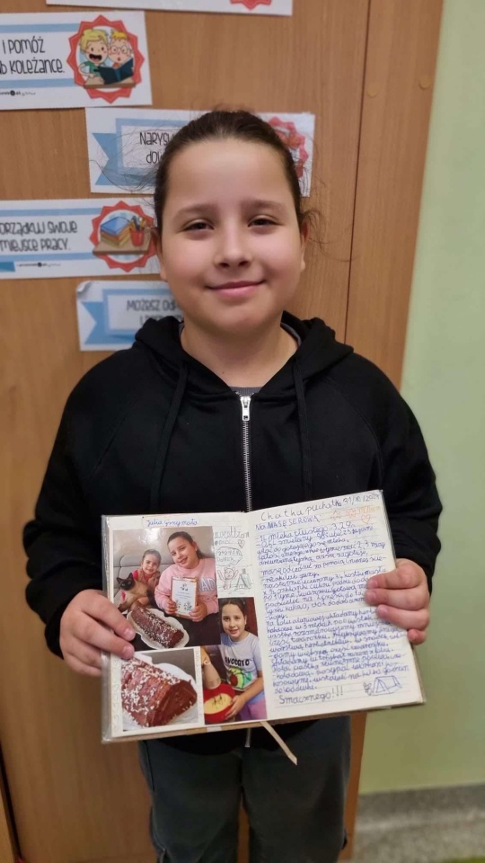 Książka kucharska uczniów SP 10 w Ostrołęce - zdjęcie #19 - eOstroleka.pl