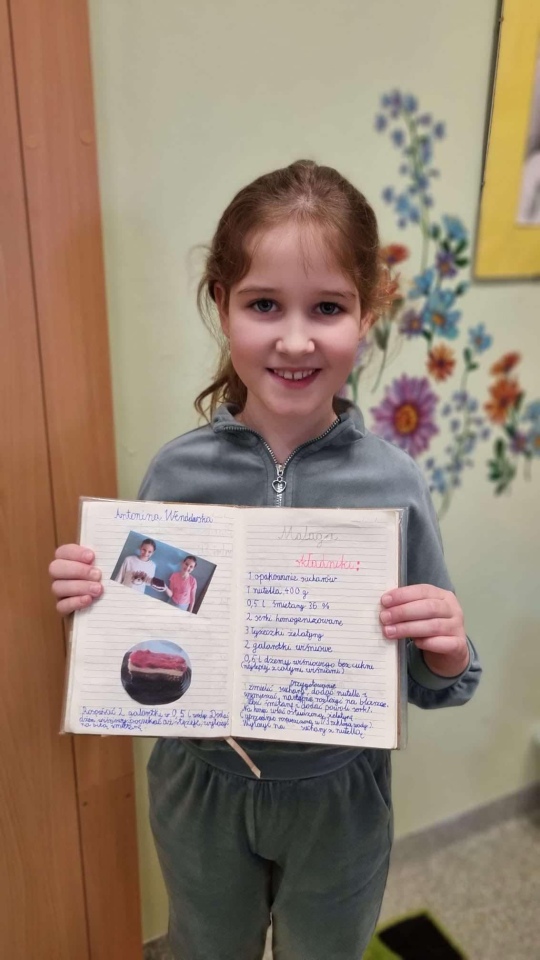 Książka kucharska uczniów SP 10 w Ostrołęce - zdjęcie #18 - eOstroleka.pl