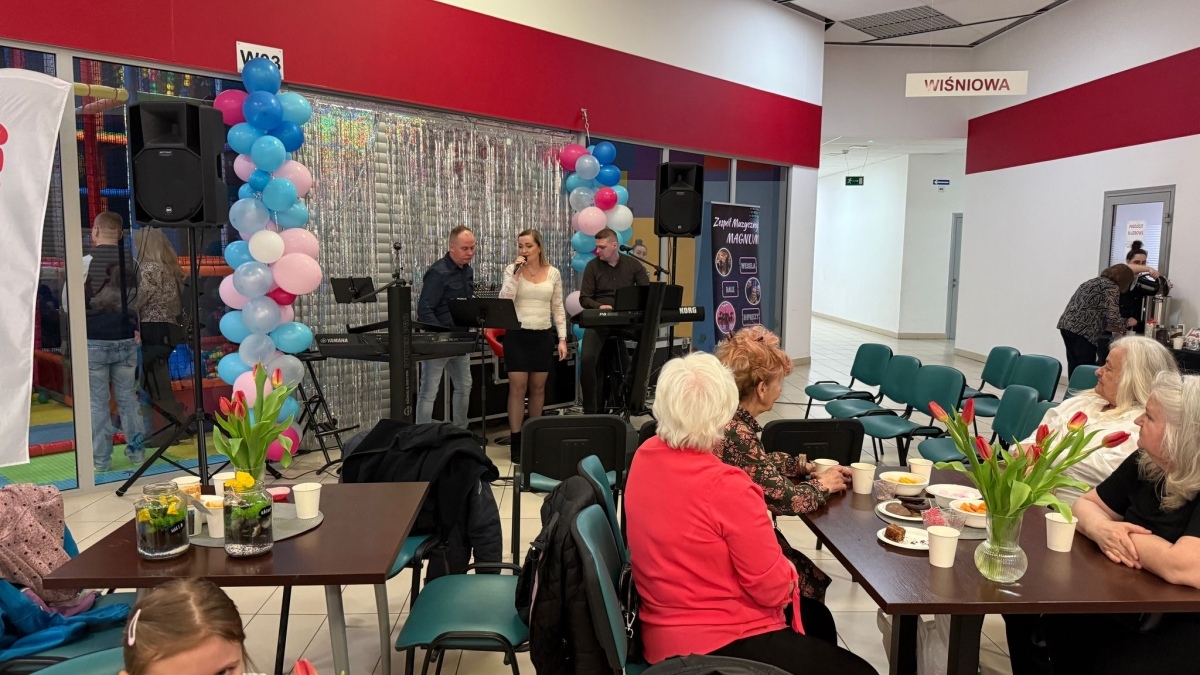 Międzypokoleniowy Dzień Kobiet w Ostrołęce [07.03.2025] - zdjęcie #60 - eOstroleka.pl